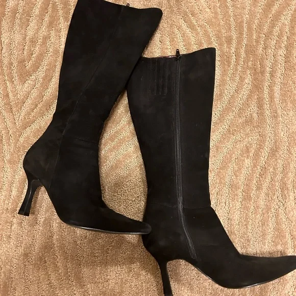 Suede Boots Size 7 - Picture 5 of 7